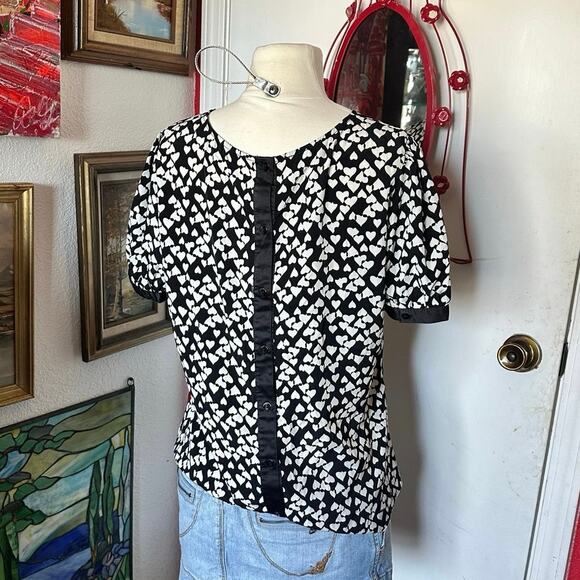 bcx heart print black and white blouse - Picture 3 of 4